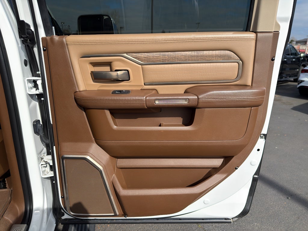 2019 RAM 2500 Longhorn Crew Cab 4x4 6'4" Box