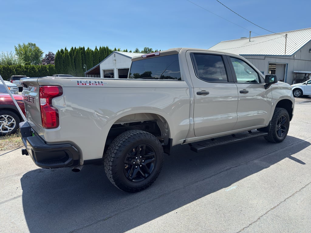 2022 Chevrolet Silverado 1500 Custom Trail Boss