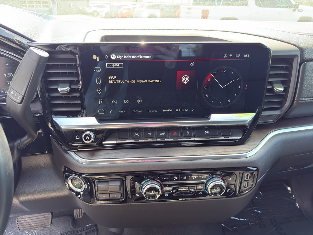 2025 GMC Sierra 1500 SLT