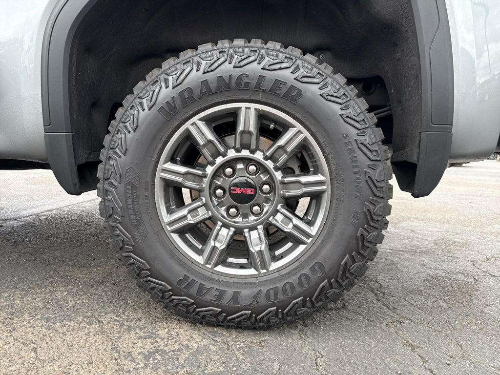 2023 GMC Sierra 1500 AT4