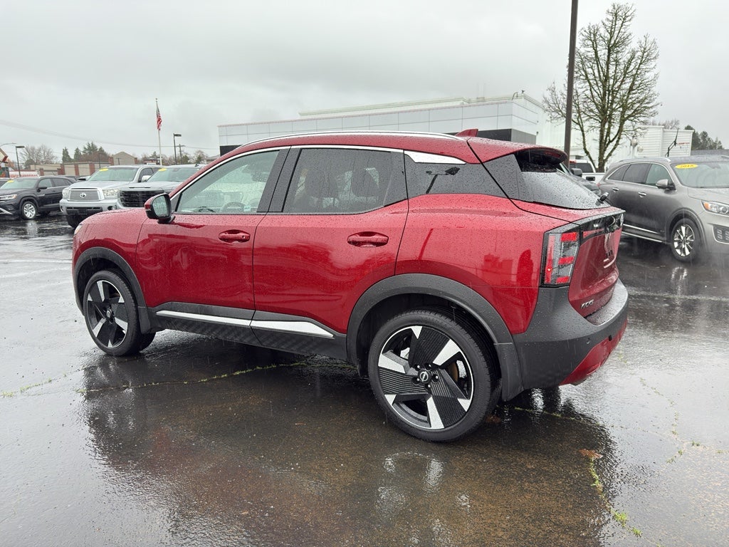 2025 Nissan Kicks SR