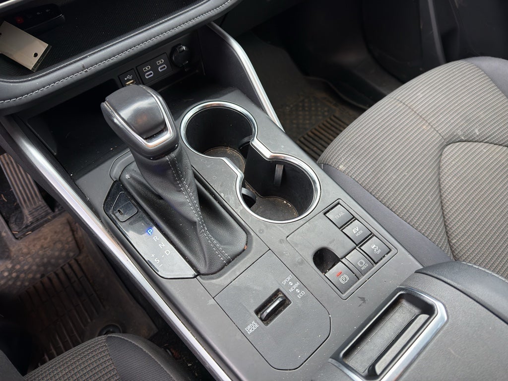 2023 Toyota Highlander Hybrid LE