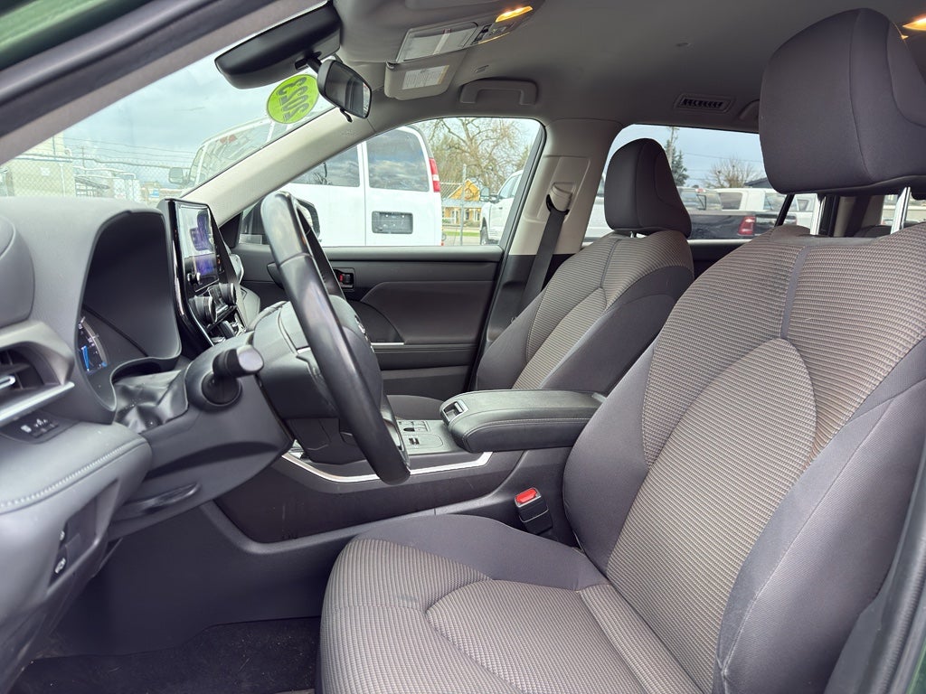 2023 Toyota Highlander Hybrid LE