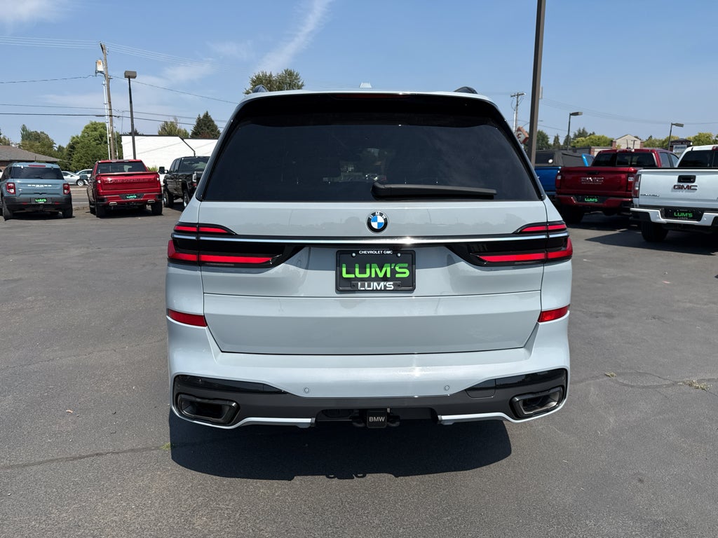 2023 BMW X7 xDrive40i