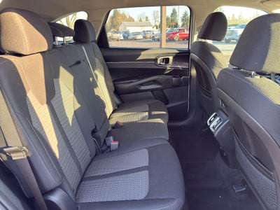 2022 Kia Sorento LX