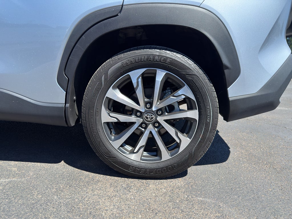 2024 Toyota Corolla Cross XLE