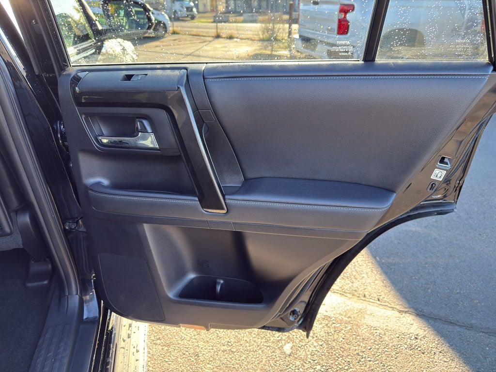 2020 Toyota 4Runner SR5