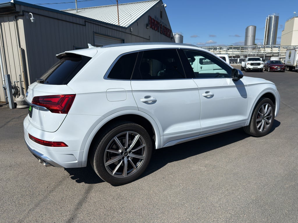 2022 Audi SQ5 Premium Plus TFSI quattro Tiptronic