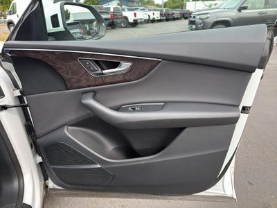 2019 Audi Q8 55 Premium