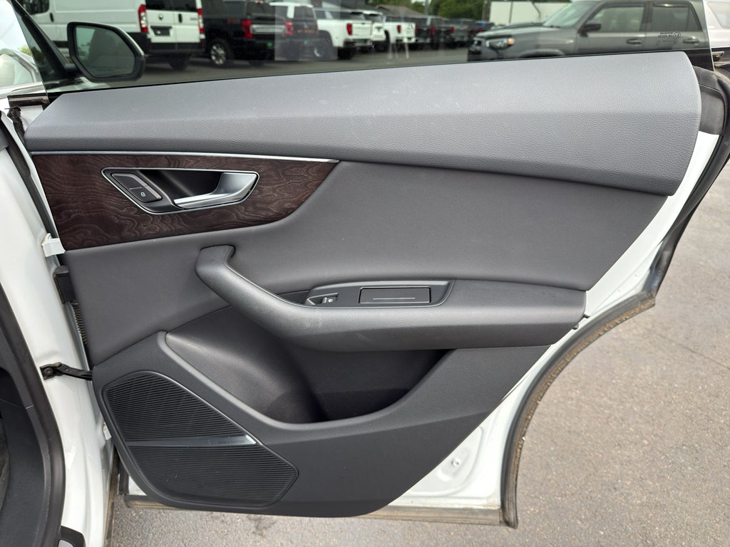 2019 Audi Q8 55 Premium