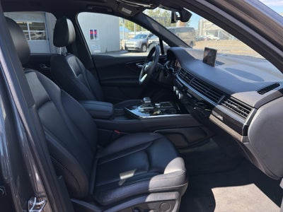 2019 Audi Q7 55 SE Premium