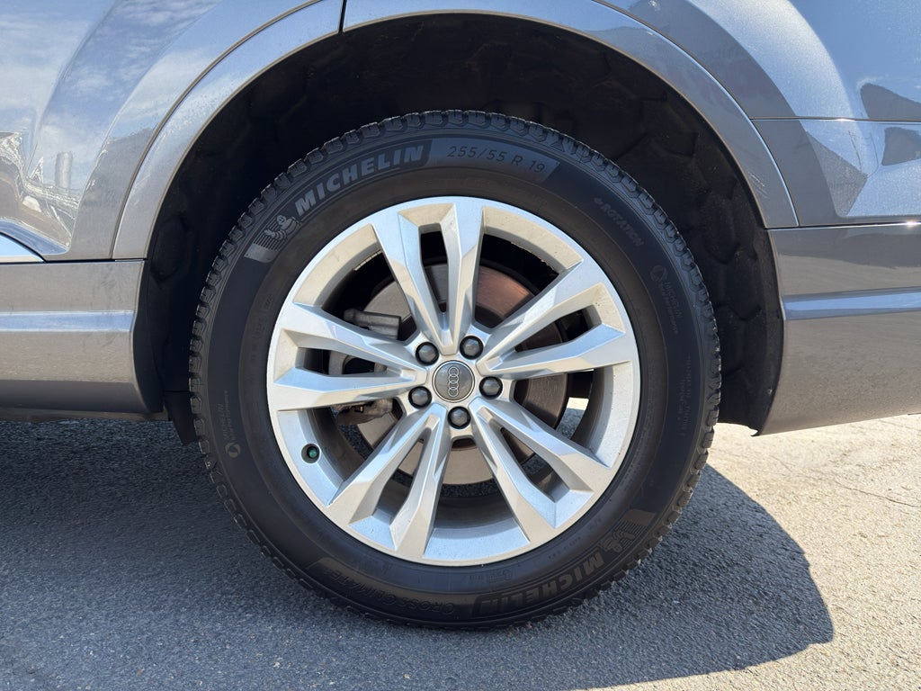 2019 Audi Q7 55 SE Premium