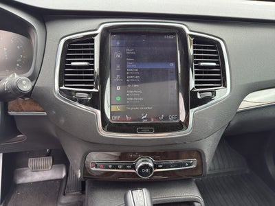 2016 Volvo XC90 T6 Momentum