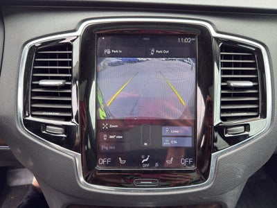 2016 Volvo XC90 T6 Momentum