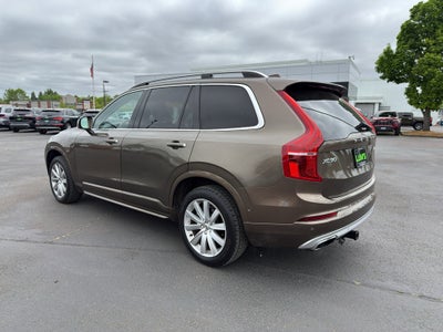 2016 Volvo XC90 T6 Momentum