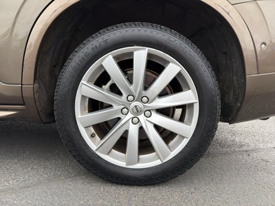 2016 Volvo XC90 T6 Momentum