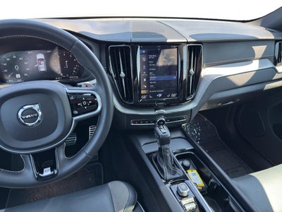 2020 Volvo XC60 T6 R-Design