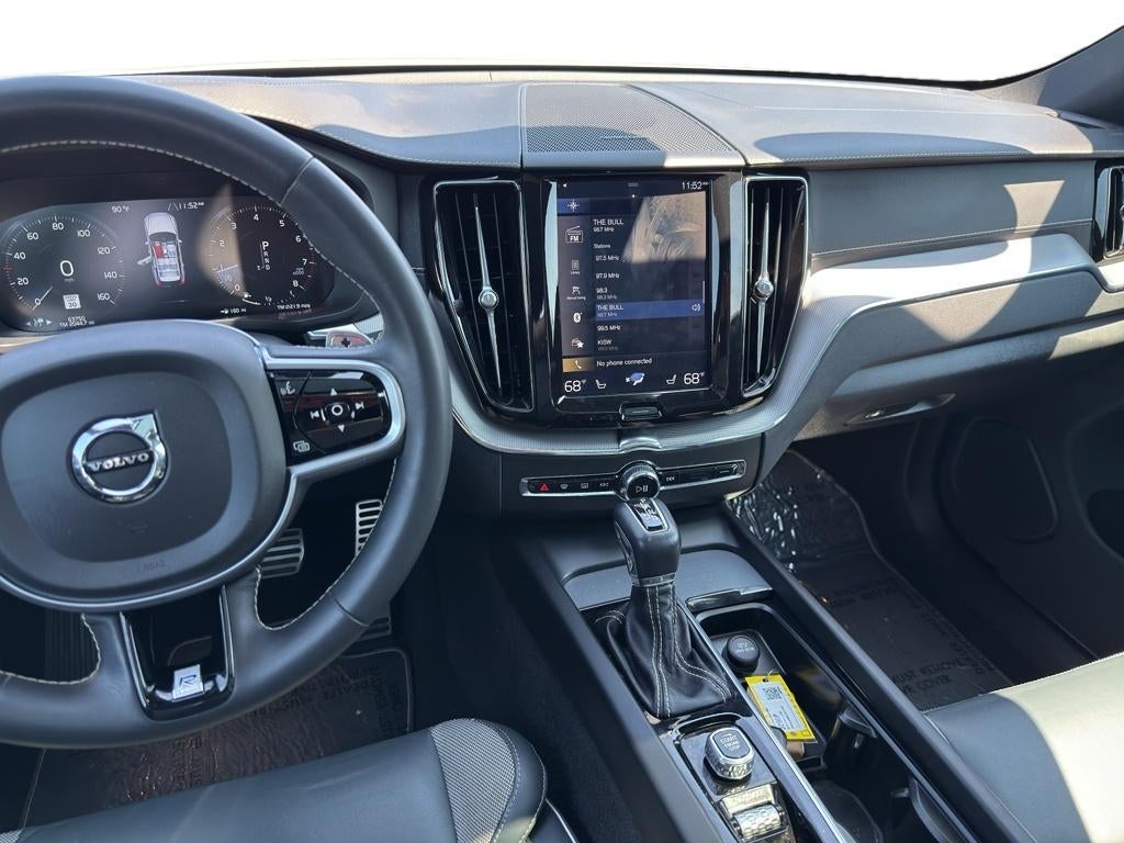 2020 Volvo XC60 T6 R-Design